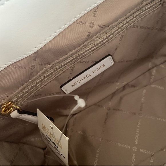 New Michael Kors Manhattan medium school satchel bag - Picture 17 of 17